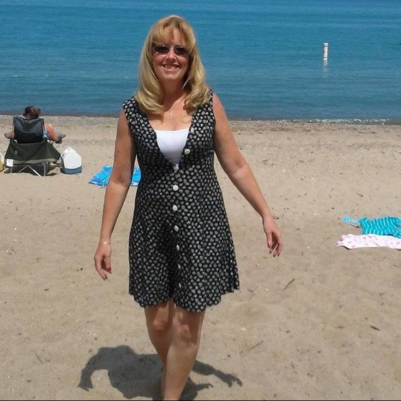 Meet your Posher, Laura - Picture 7 of 8